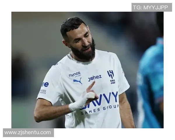 本泽马:皇马需求姆巴佩在关键时刻挺身而出,他得和队友谈谈